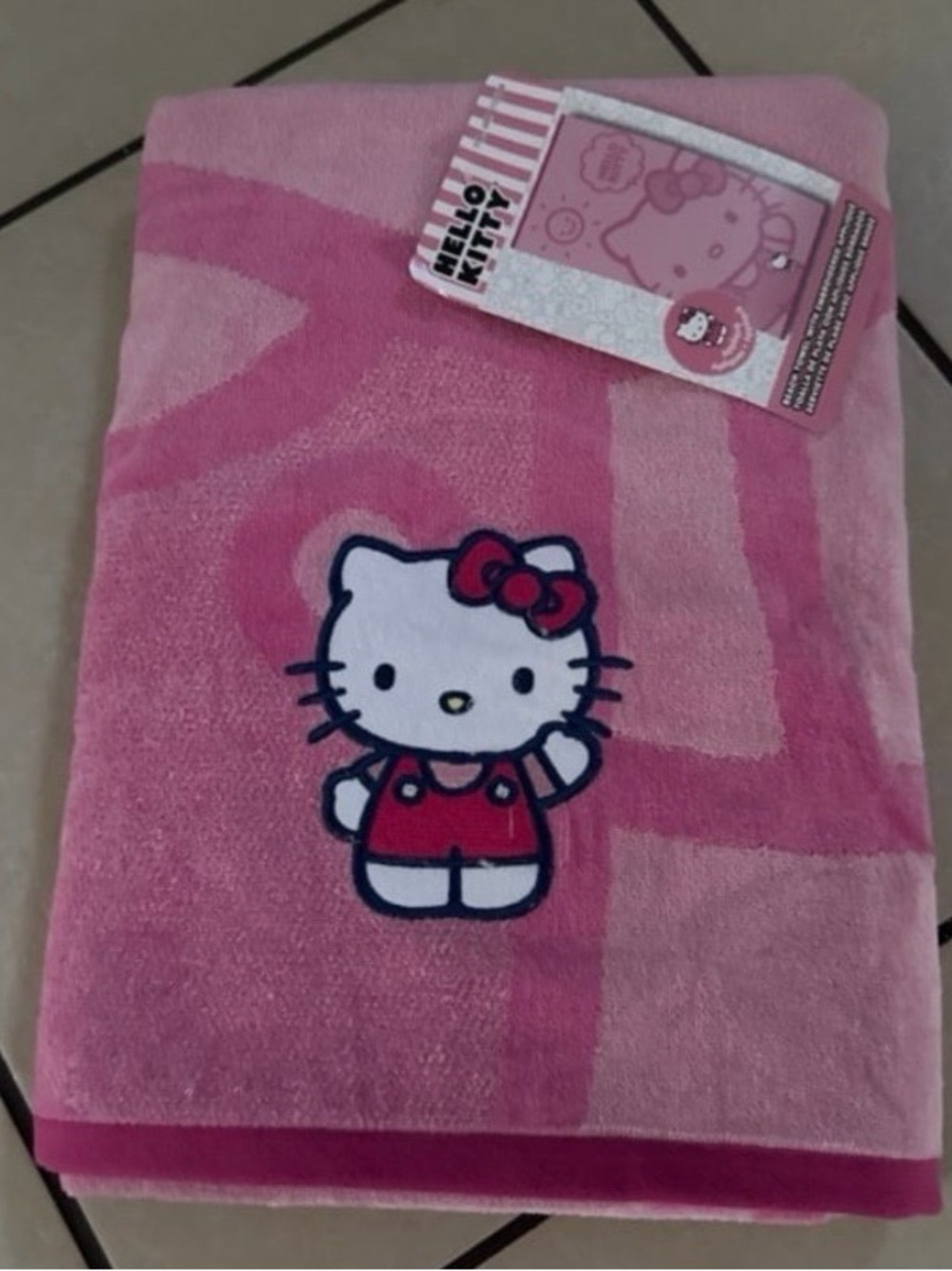 Hello Kitty Pink and White Kids beach Towel new